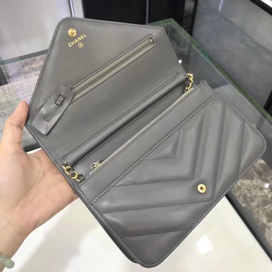 Chanel香奈儿最新款铆钉WOC 19cm 正品打版 YKK五金 灰色