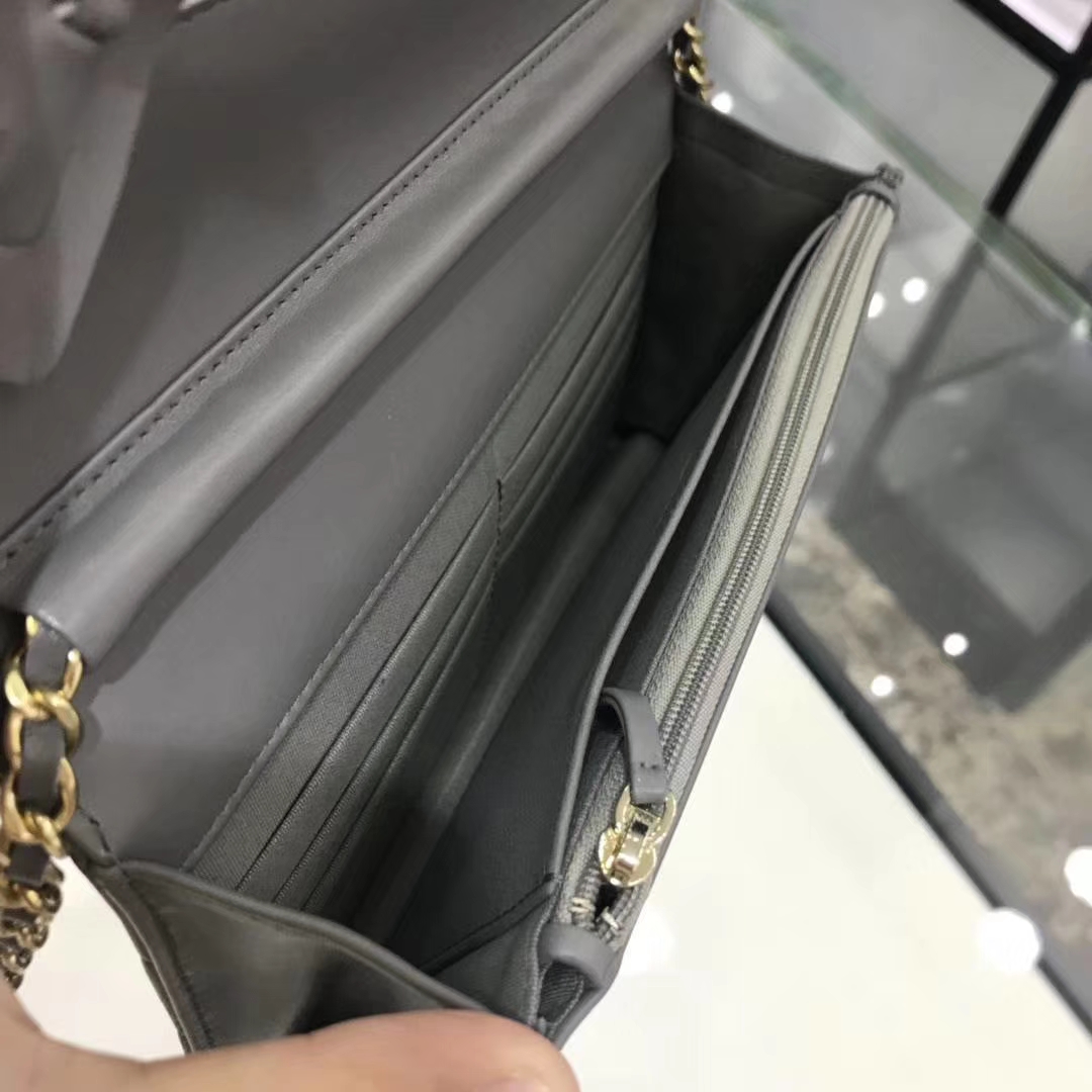 Chanel香奈儿最新款铆钉WOC 19cm 正品打版 YKK五金 灰色