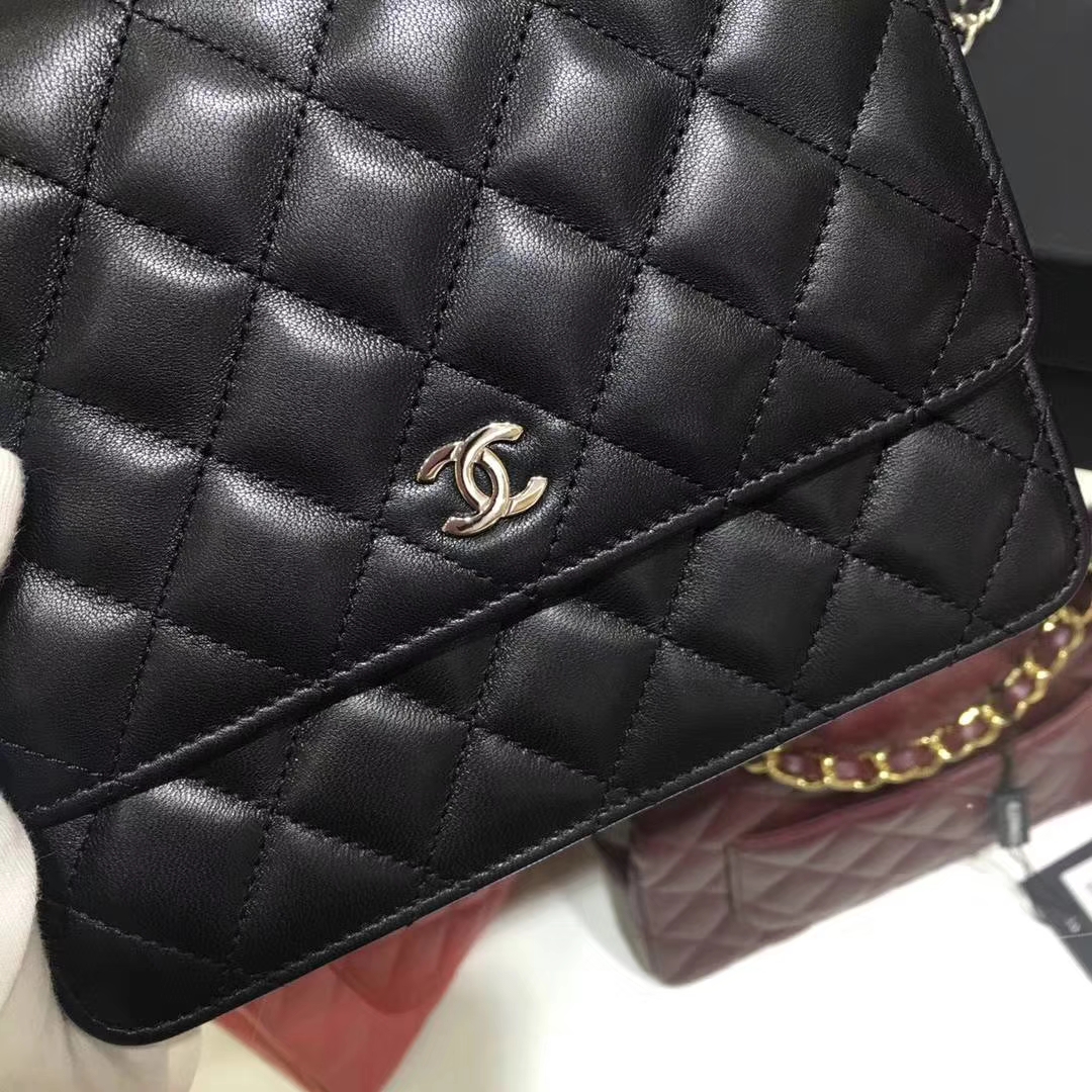 Chanel 香奈儿 WOC mini  进口小羊皮 黑色银扣 有少量现货