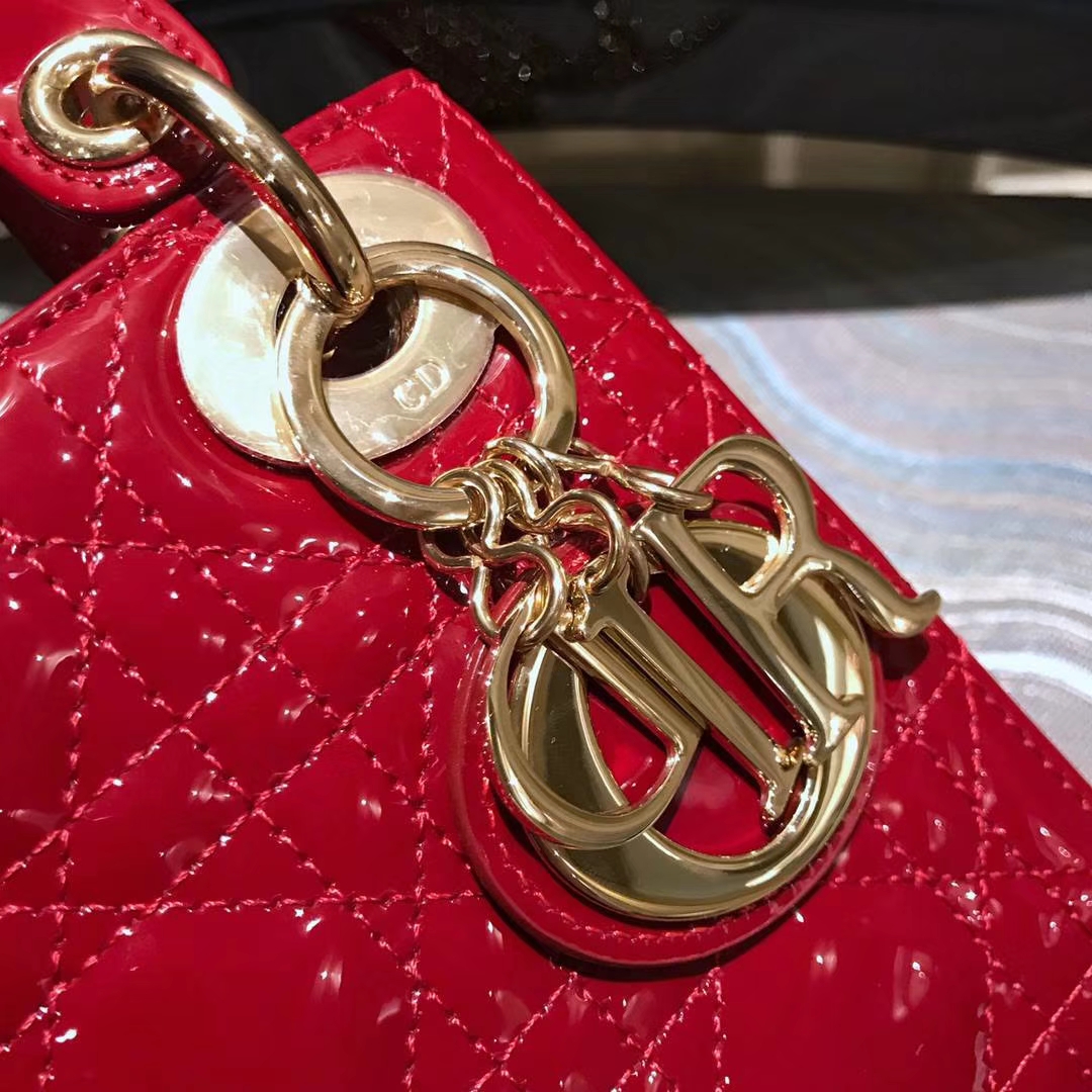 Dior 迪奥 戴妃包 Lady Dior 小号17cm漆皮 酒红色 金扣