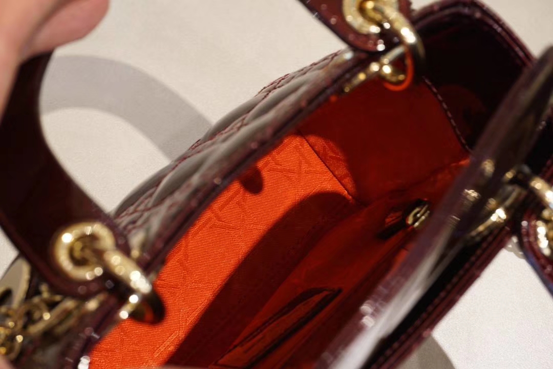 Dior 迪奥 戴妃包 Lady Dior 小号17cm漆皮 车厘子色 金扣
