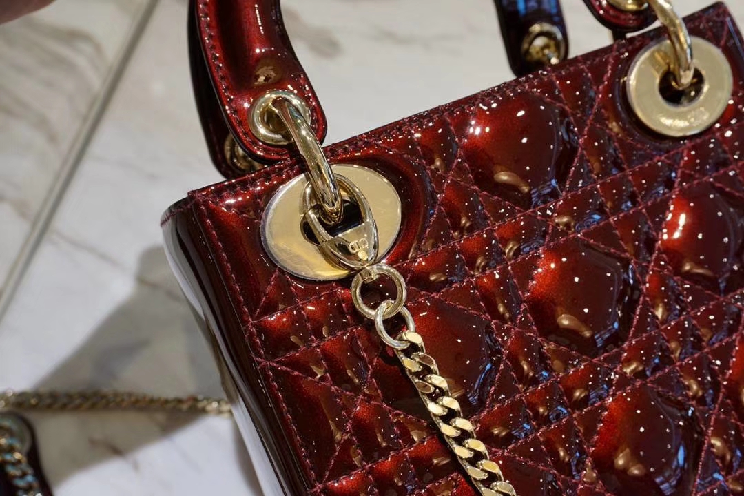 Dior 迪奥 戴妃包 Lady Dior 小号17cm漆皮 车厘子色 金扣