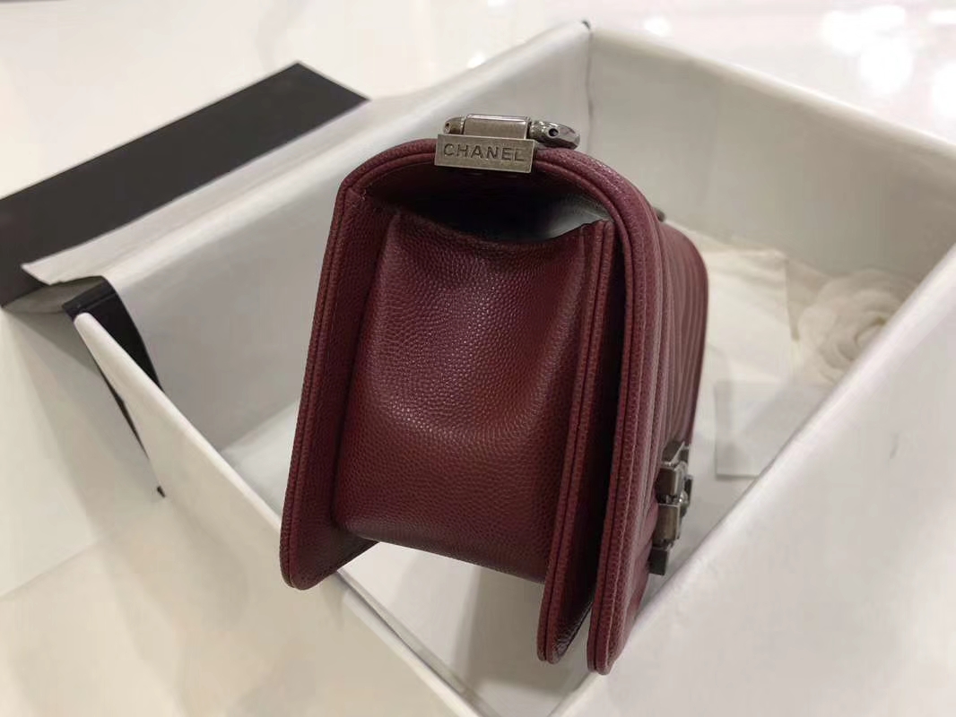 Chanel 香奈儿 Leboy Bag 大Vv款 小鱼子酱 枣红 20cm 古银扣