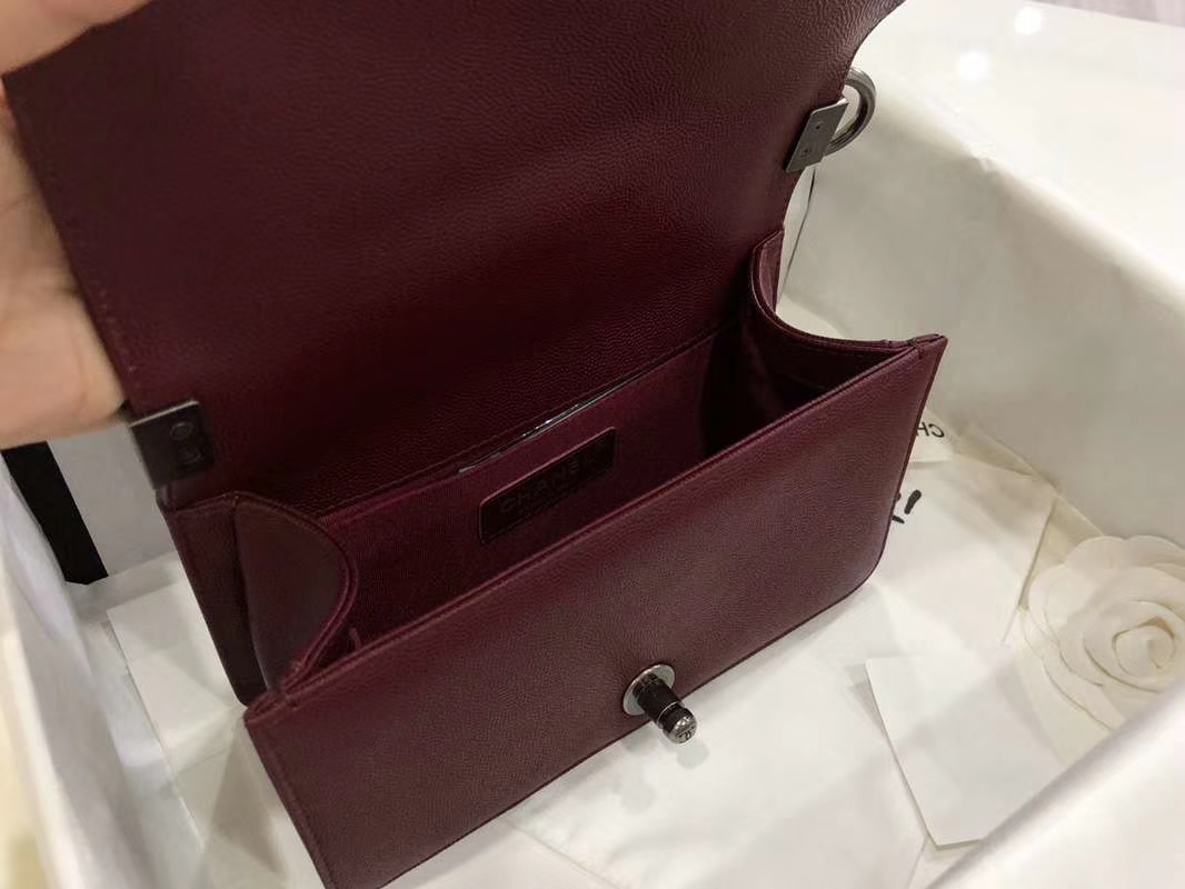 Chanel 香奈儿 Leboy Bag 大Vv款 小鱼子酱 枣红 20cm 古银扣