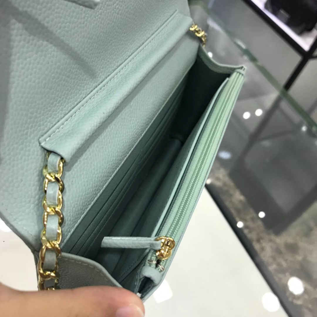 Chanel 香奈儿 WOC 19cm 原厂皮鱼子酱 浅蓝色 金扣