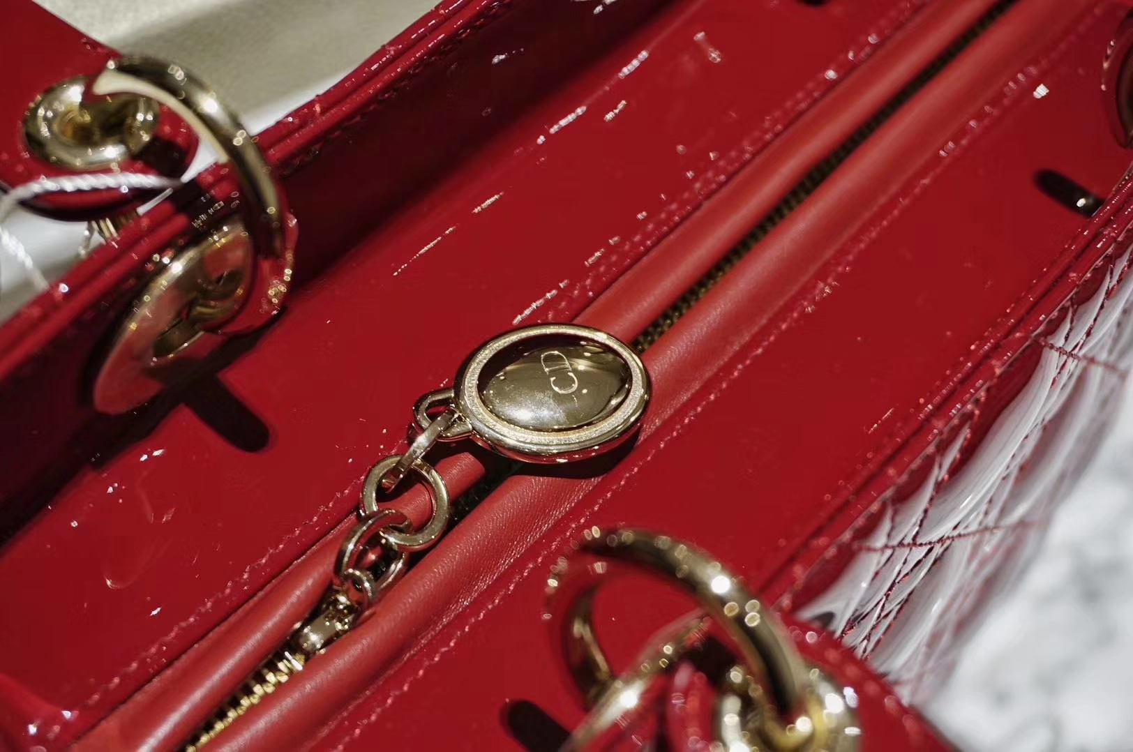 Dior 迪奥 五格漆皮酒红色  戴妃包 Lady Dior 最彰显女性魅力