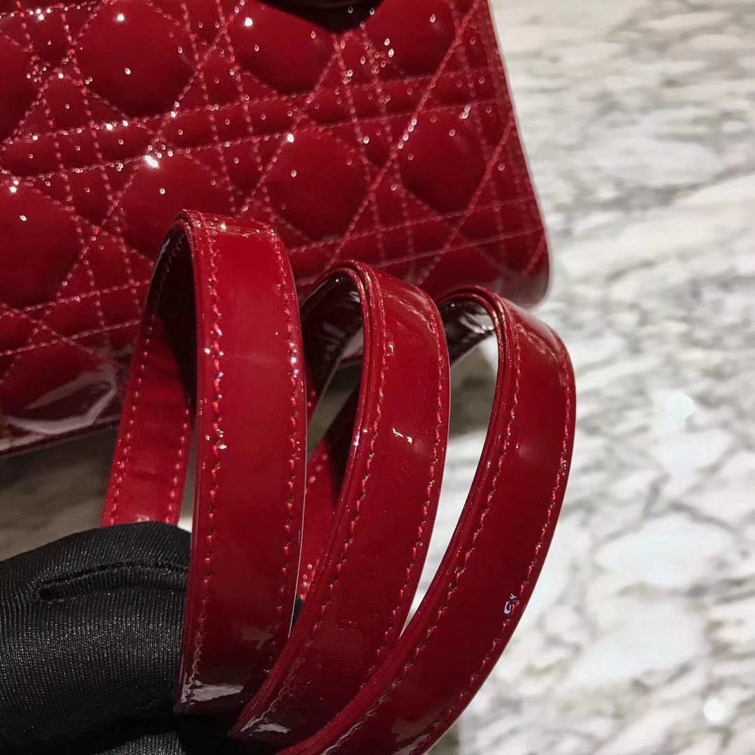 Dior 迪奥 五格漆皮酒红色  戴妃包 Lady Dior 最彰显女性魅力