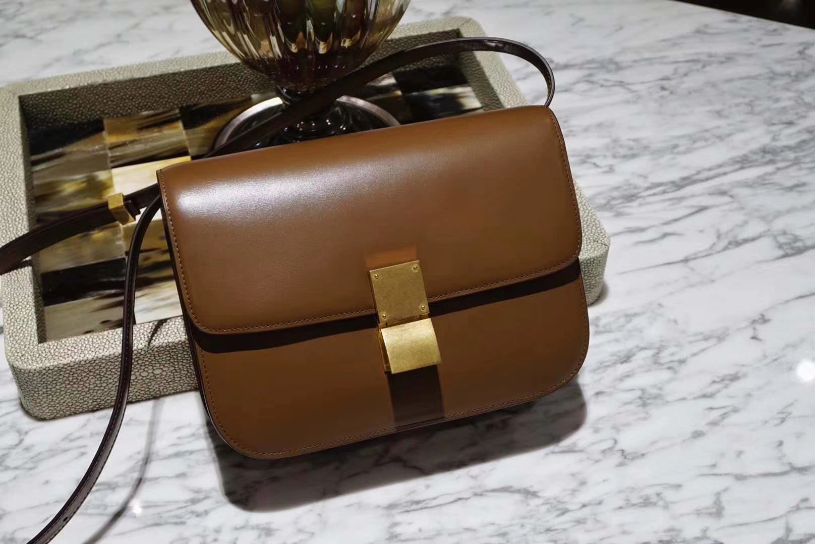 2018款专柜同步 Celine 思琳 box 焦糖色 新版本