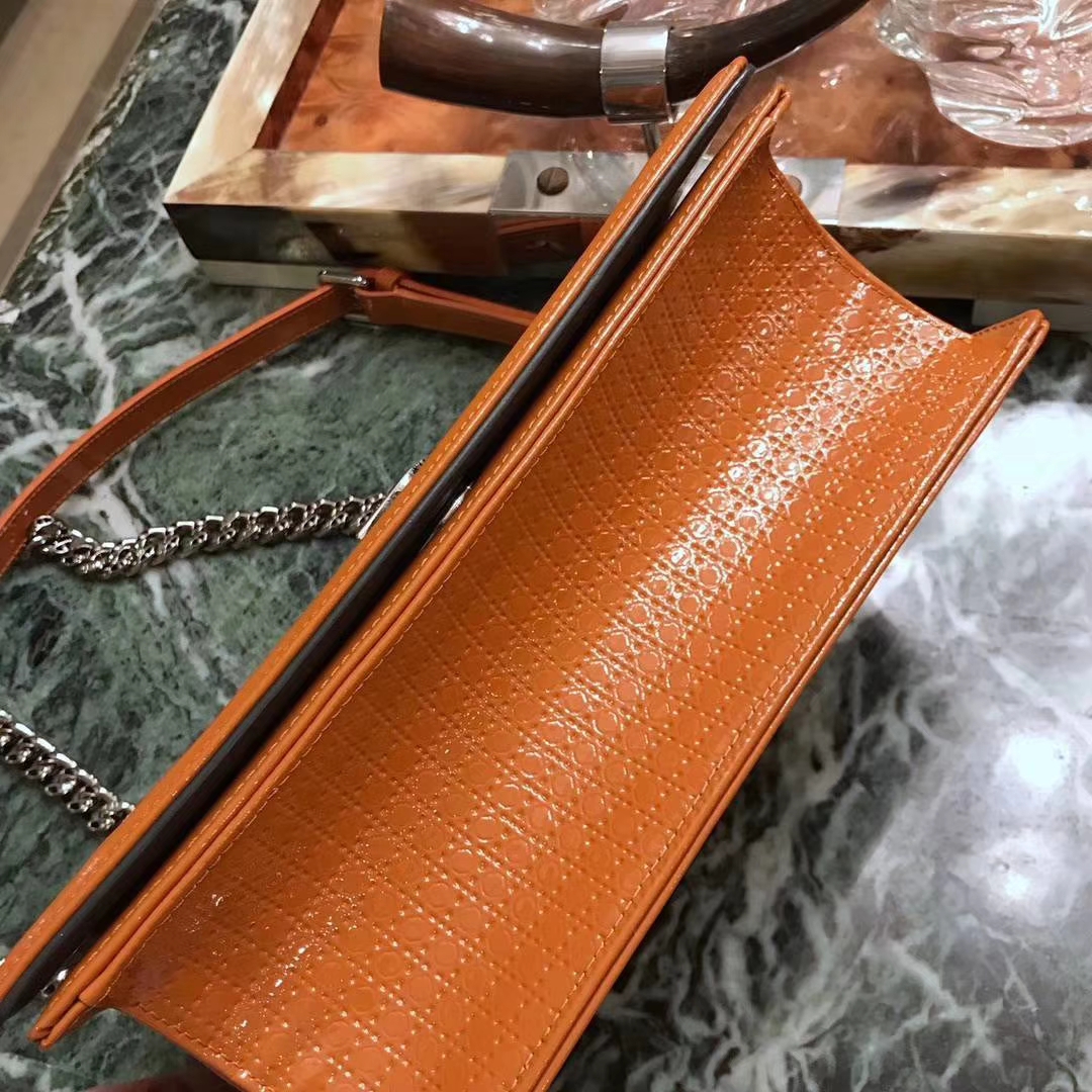 Dior 迪奥 腾格纹 牛皮压花蜜糖棕 25cm
