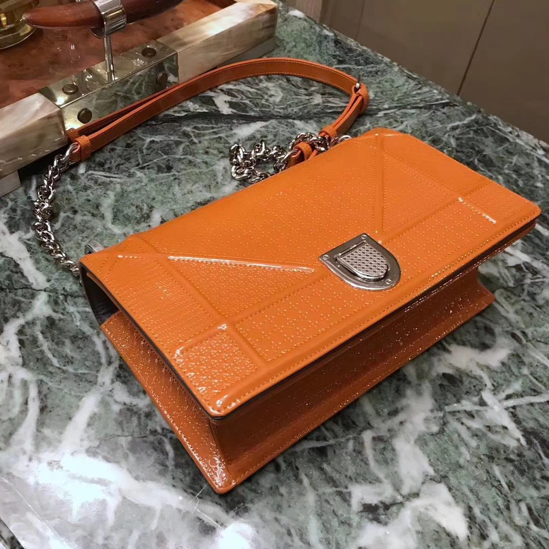 Dior 迪奥 腾格纹 牛皮压花蜜糖棕 25cm