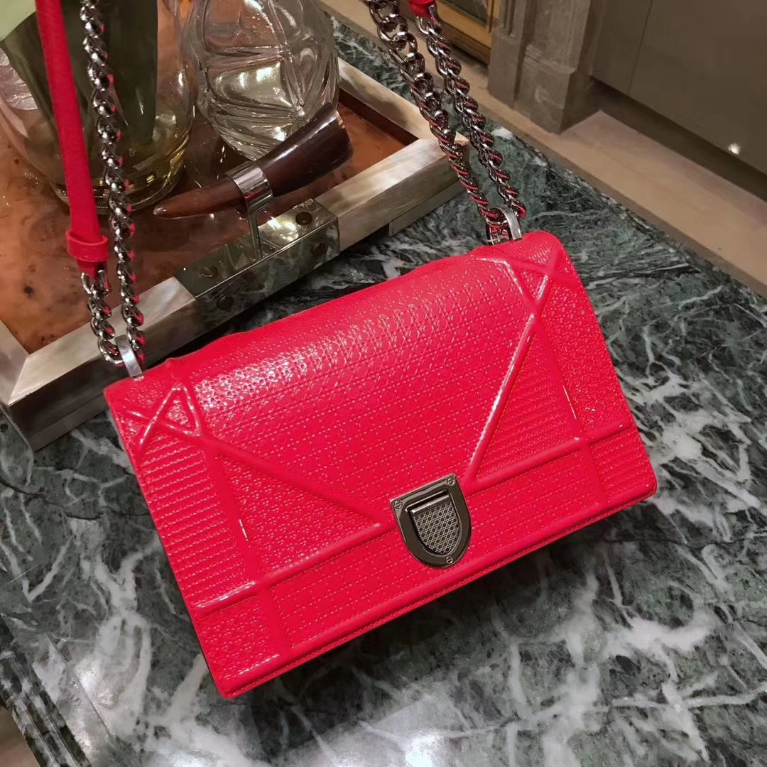 Dior 迪奥 腾格纹 牛皮压花 大红色 25cm