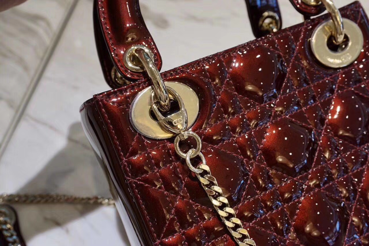 Dior 迪奥 戴妃包 Lady Dior 小号17cm漆皮 车厘子色 金扣