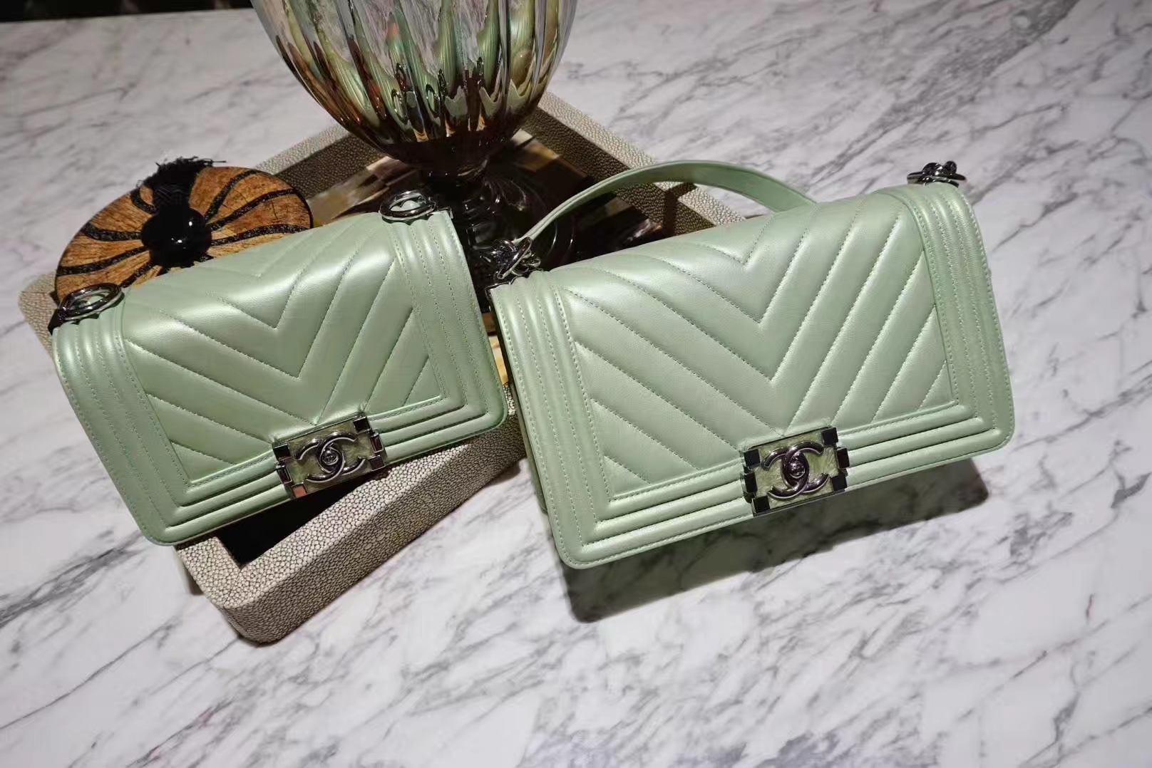 Chanel 香奈儿 Leboy系列 25cm 原厂小羊皮 珠光绿色 大理石纹琉璃五金