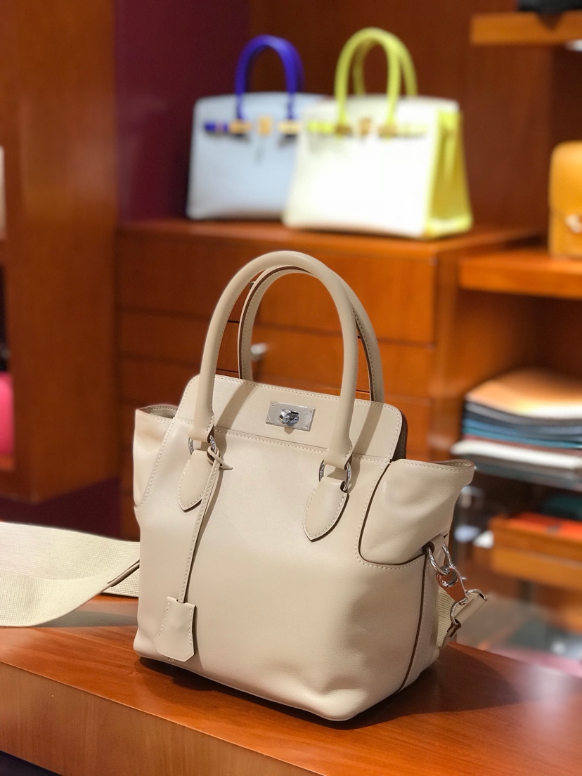 HERMES 爱马仕 专柜新款 Toolbox Swift 牛奶盒 20cm 风衣灰