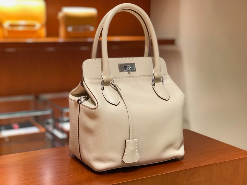 HERMES 爱马仕 专柜新款 Toolbox Swift 牛奶盒 20cm 风衣灰