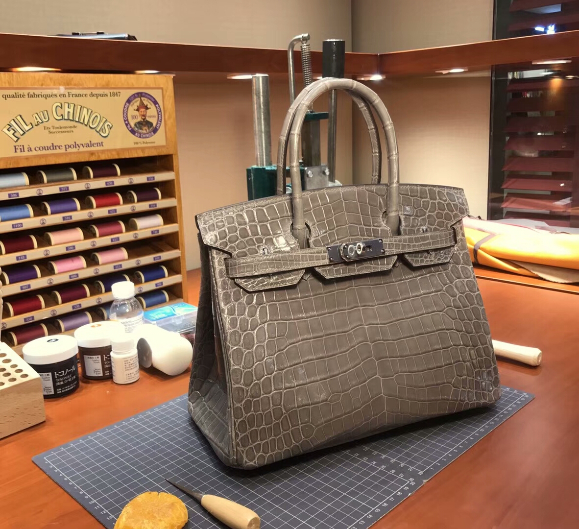 爱马仕 HERMES 铂金包 Birkin 配全套专柜原版包装 全球发售 大象灰 8C