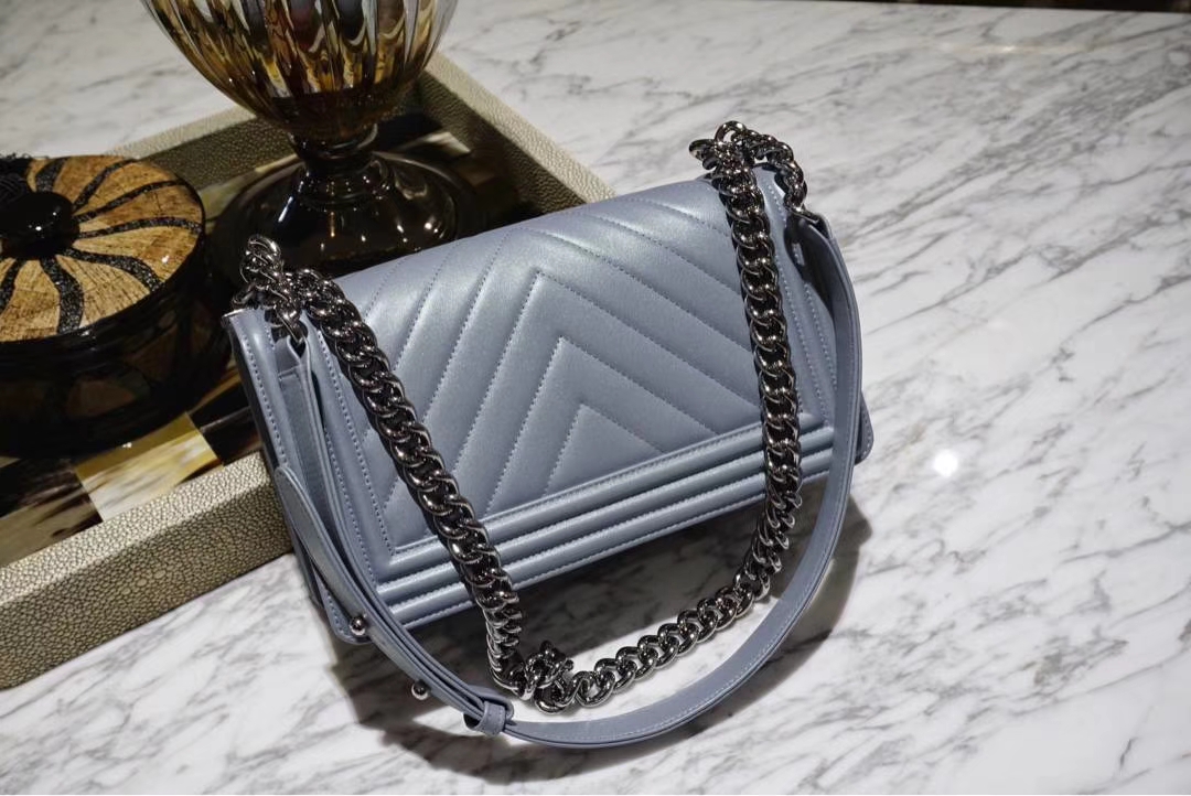 Chanel 香奈儿 Leboy系列 25cm 原厂树膏皮 黑色色 白银五金 V型