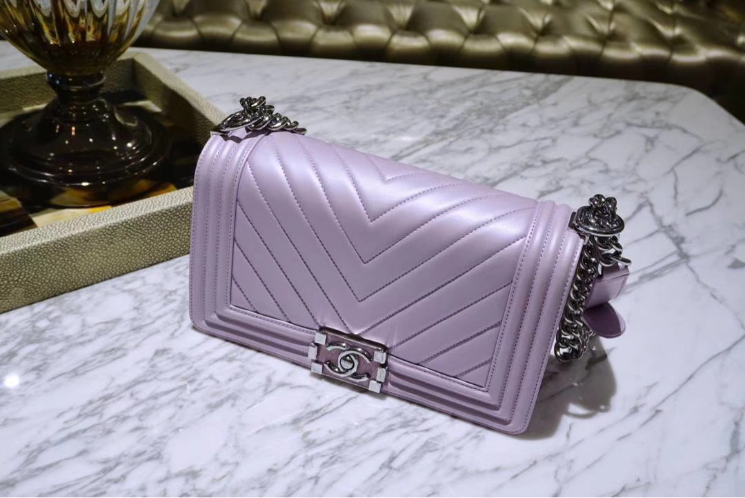 Chanel 香奈儿 Leboy系列  25cm 原厂小羊皮 珠光粉色 大理石纹琉璃五金 V型