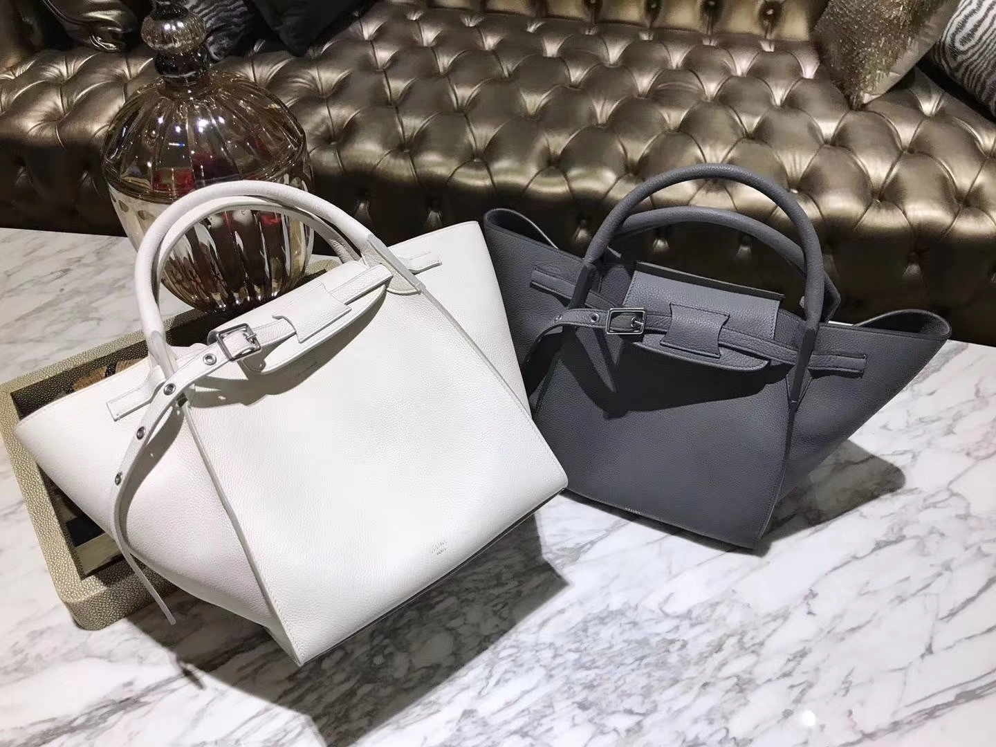 CÉLINE 购物袋 专柜同步发售 中号24cm 白色 熔岩灰 进口荔枝纹牛皮