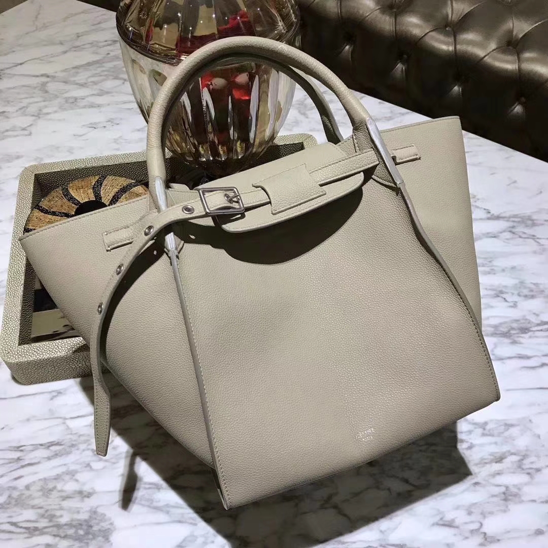 CÉLINE  购物袋   专柜同步发售  中号  24x26x22cm 米灰色