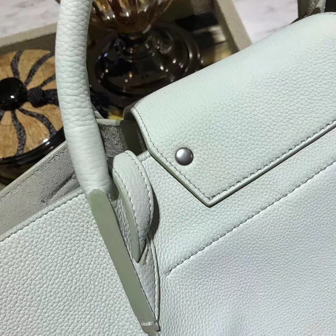 CÉLINE  购物袋   专柜同步发售  中号  24x26x22cm 薄荷绿