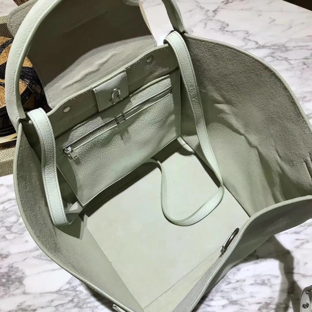 CÉLINE  购物袋   专柜同步发售  中号  24x26x22cm 薄荷绿