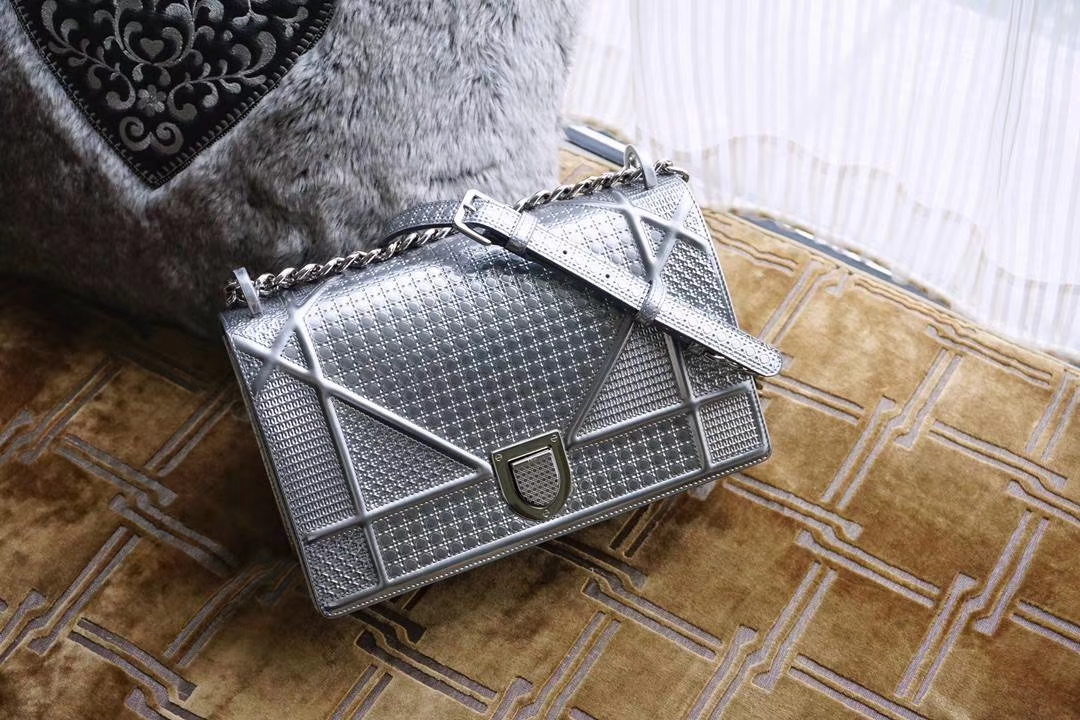 Dior 迪奥 腾格纹金属银 原厂正品皮 压花清晰 用过才知好