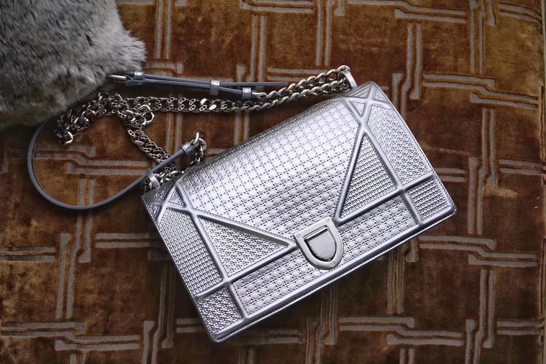 Dior 迪奥 腾格纹金属银 原厂正品皮 压花清晰 用过才知好