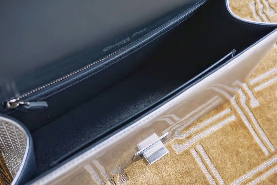 Dior 迪奥 腾格纹金属银 原厂正品皮 压花清晰 用过才知好