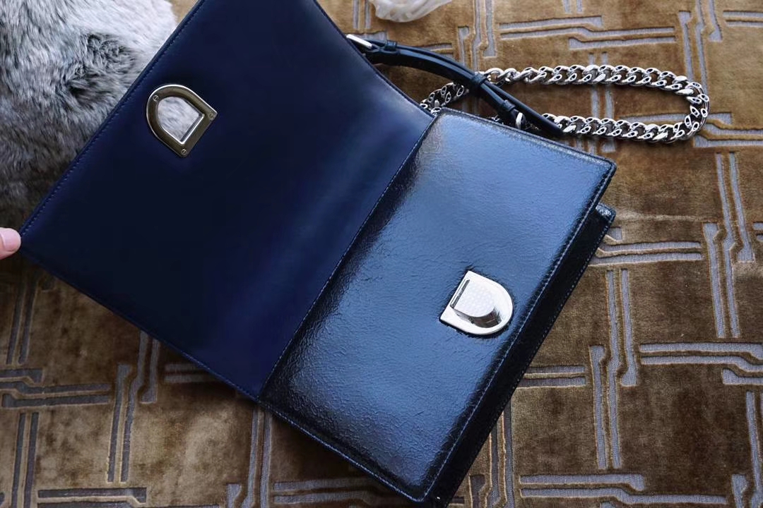 Dior 迪奥 黑色 鹿皮 爆裂纹 爆裂感十足   非常柔软 不会掉色掉皮
