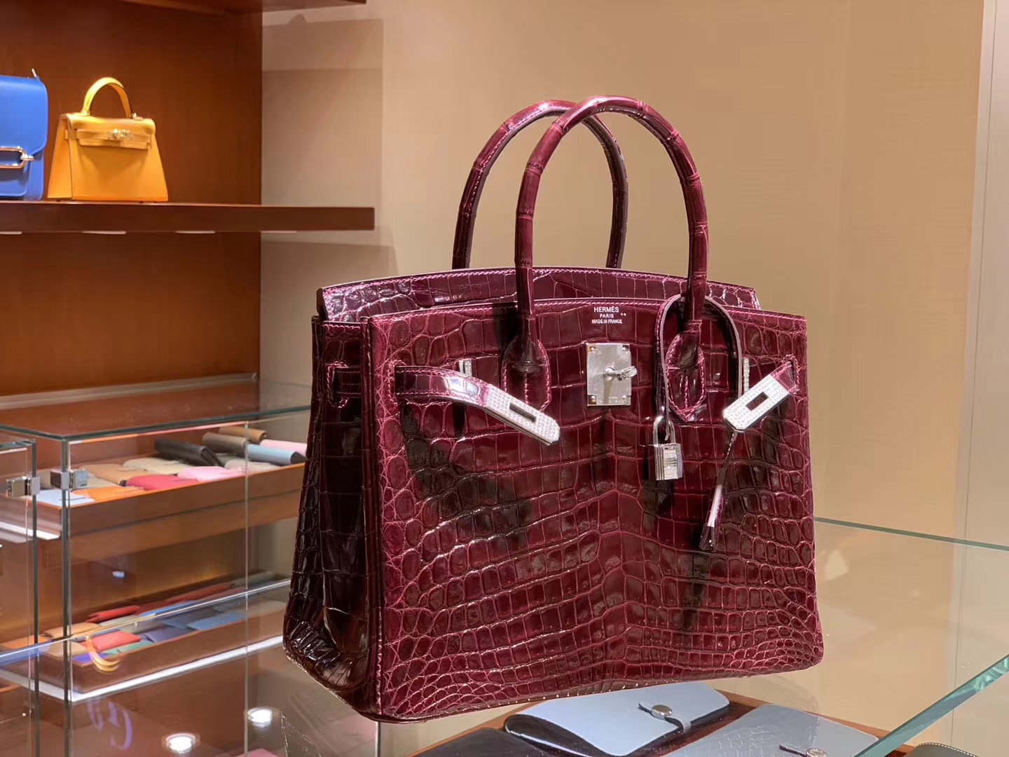 HERMES 爱马仕 铂金包 Birkin 30cm 亮面鳄鱼皮 酒红色 带钻银扣