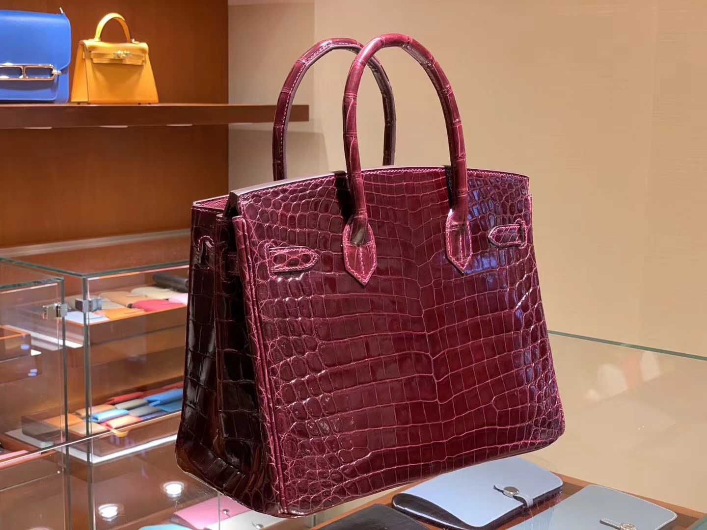 HERMES 爱马仕 铂金包 Birkin 30cm 亮面鳄鱼皮 酒红色 带钻银扣