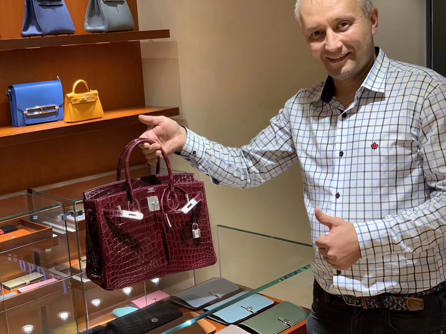 HERMES 爱马仕 铂金包 Birkin 30cm 亮面鳄鱼皮 酒红色 带钻银扣
