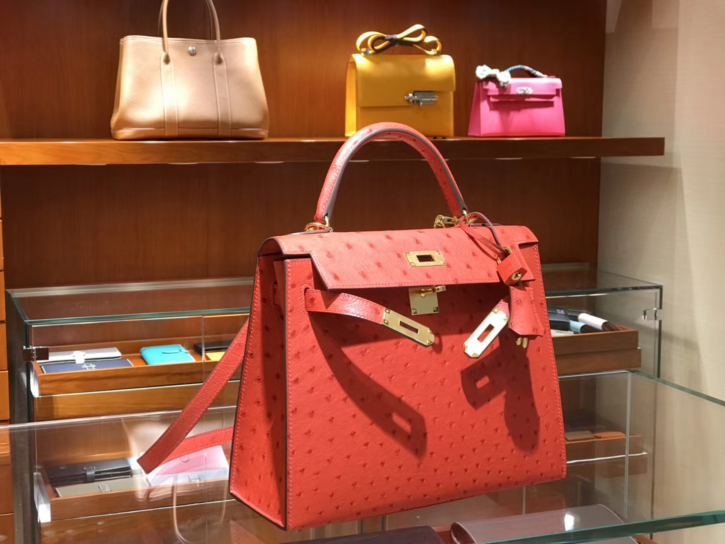 凯莉包 Kelly 25cm 28cm 鸵鸟皮 爱马仕红 55 Rougeh 纯手工 金银扣 配全套专柜原版包装
