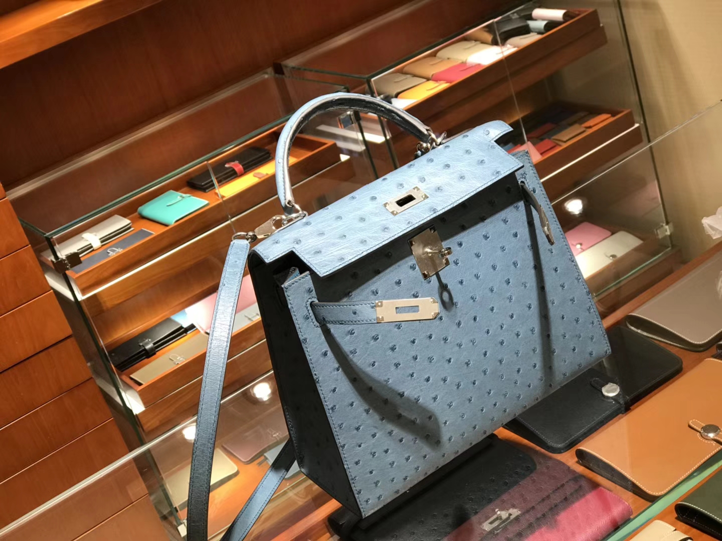 凯莉包 Kelly 25cm 28cm 鸵鸟皮 暴风蓝 Y7 Blue orage 金银扣都可以定制 配全套专柜原版包装