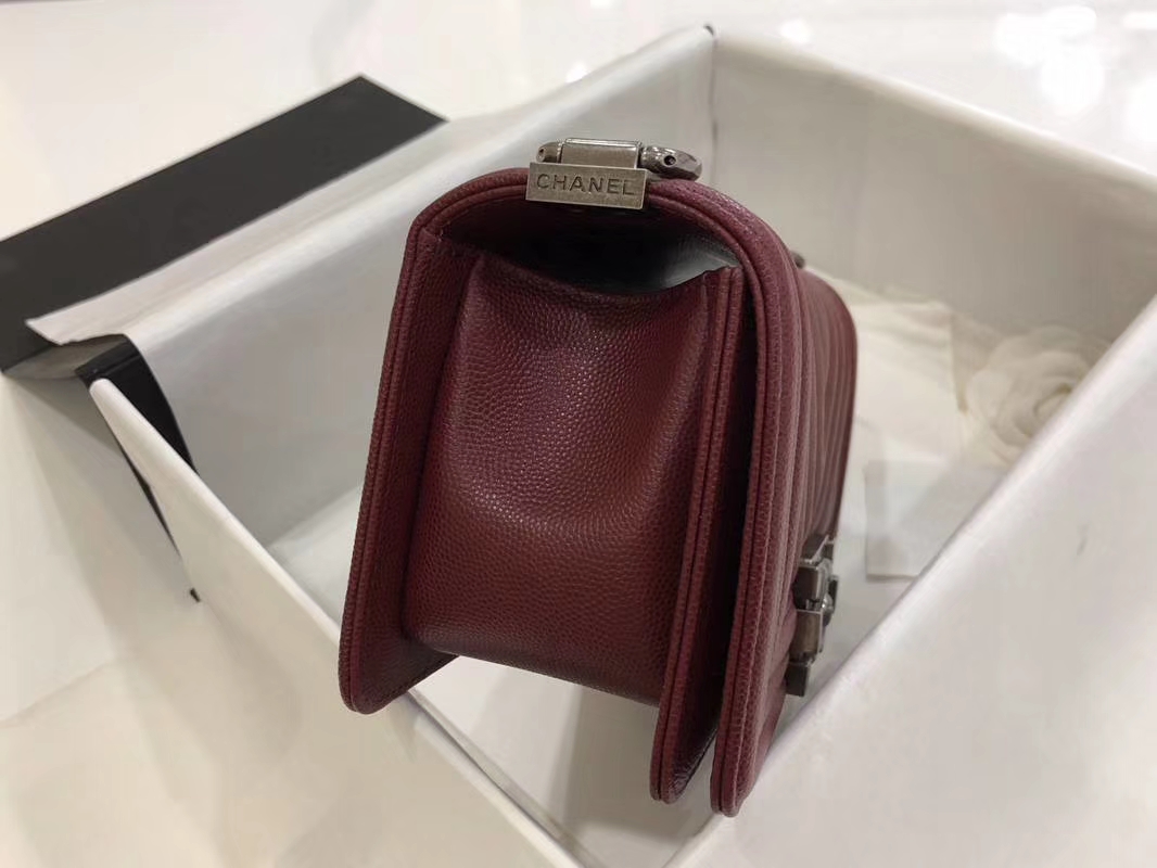 Chanel 香奈儿 Leboy Bag 大Vv款 小鱼子酱 枣红 20cm 古银扣