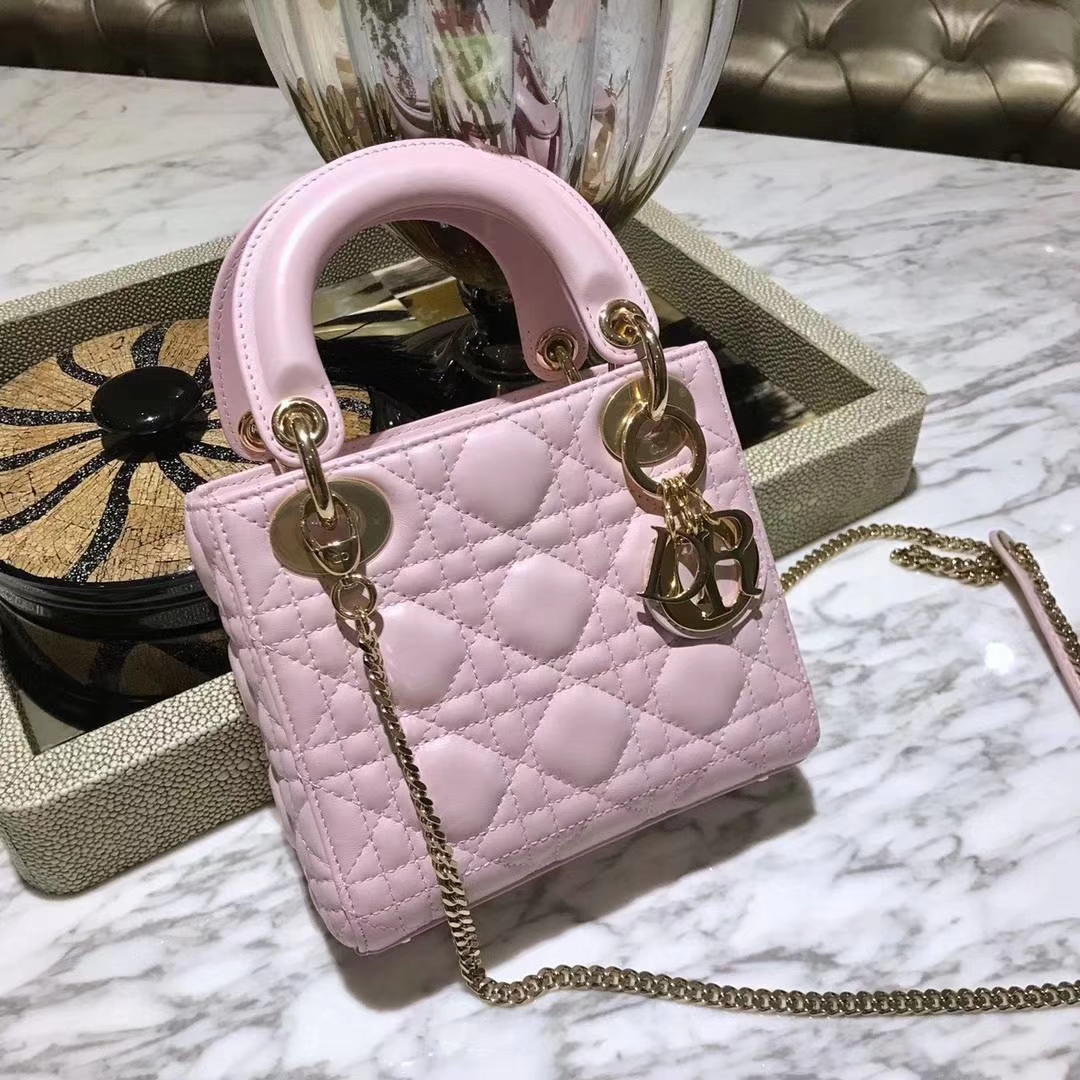 Dior Lady 三格戴妃包 小羊皮 粉色 金扣 翻盖式开口 一件代发
