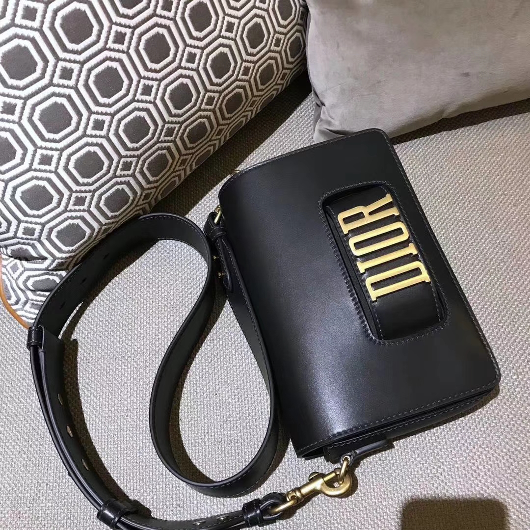 DIOR迪奥 翻盖牛皮包 25cm 黑色 金扣 