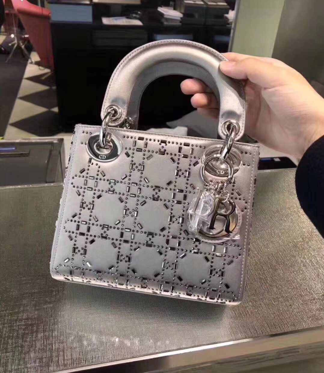 Dior 限量款 三格缎面灰色 水钻包 一件代发 媲美正品