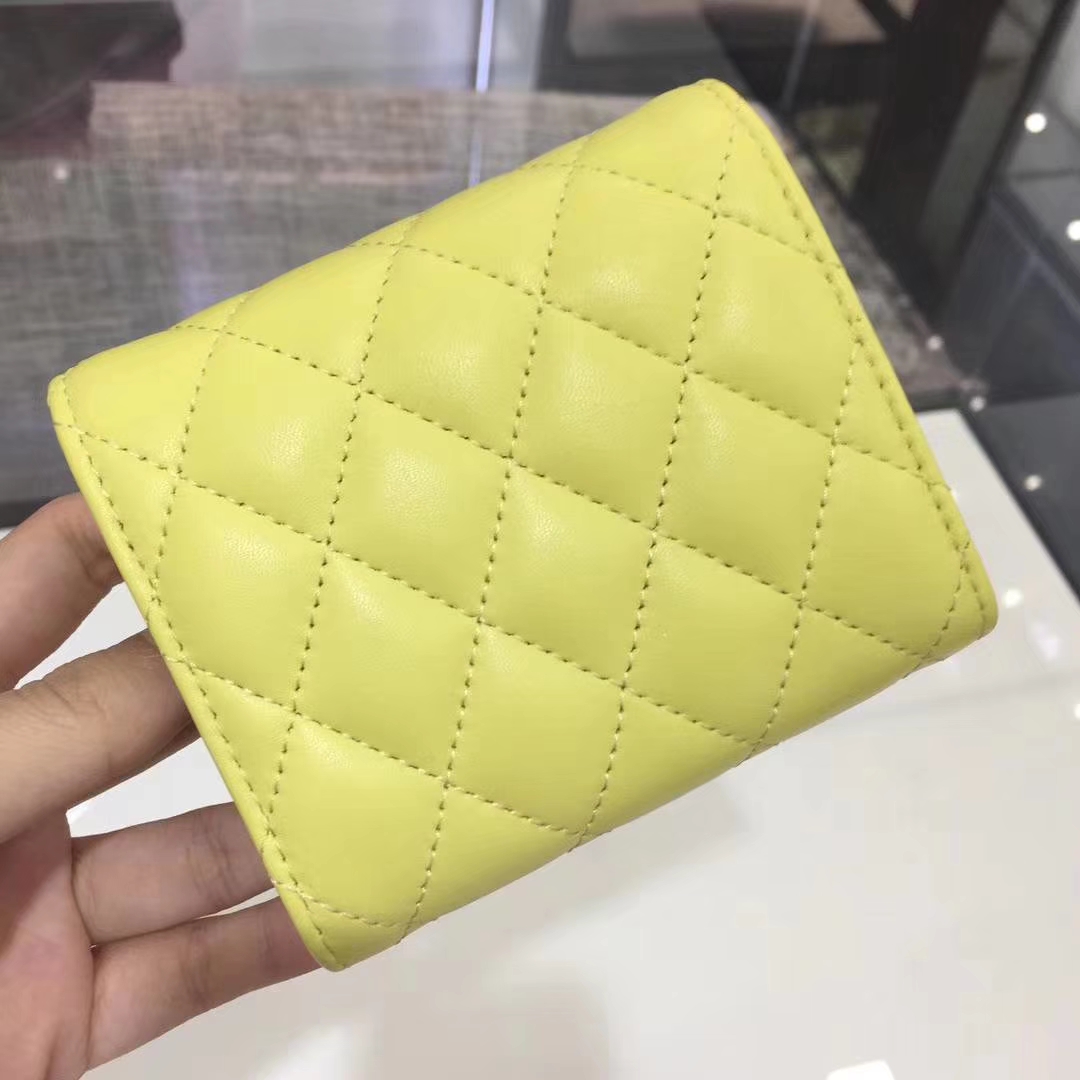 Chanel香奈儿 钱包 小羊皮 柠檬黄 银扣 短夹