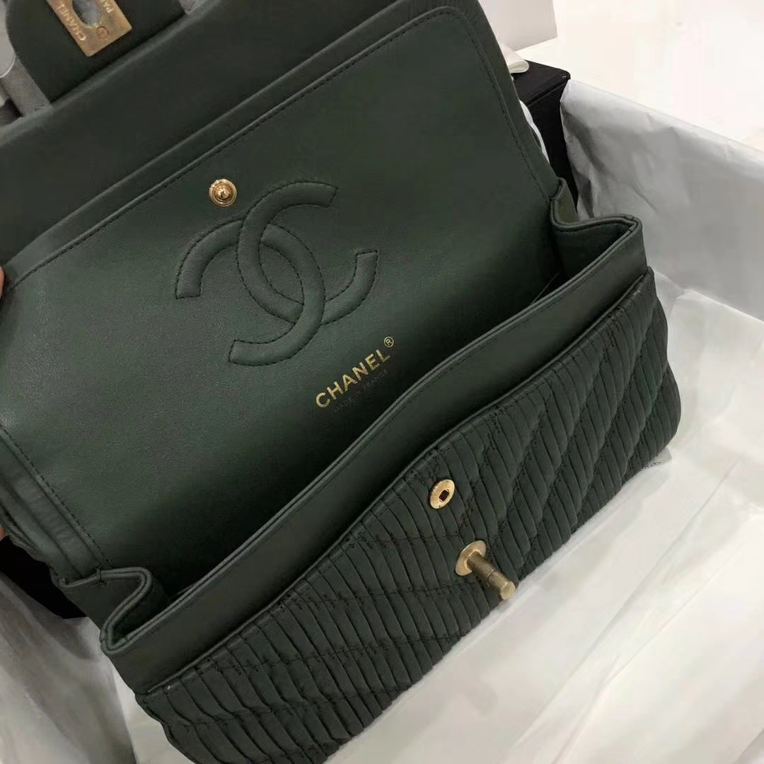 Chanel 香奈儿 希腊褶皱款 25cm 绿色 纯手工打褶 磨沙金 质感满满