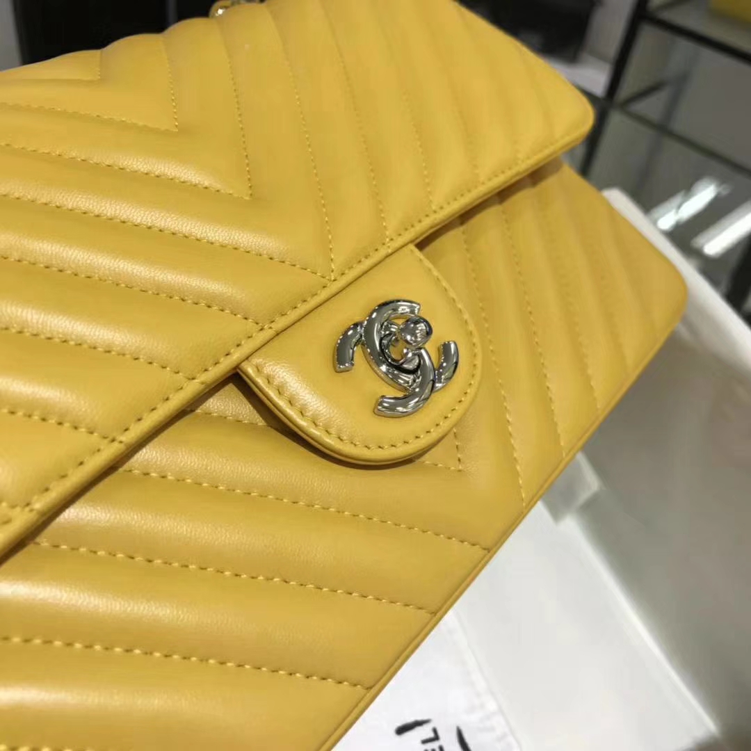 Chanel 香奈儿 VZ系列 25cm 进口小羊皮 芒果黄 银扣