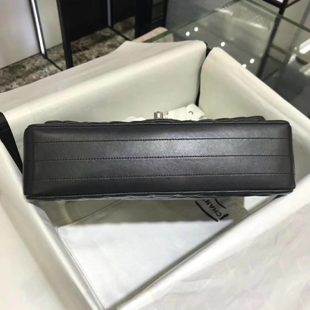 Chanel 香奈儿 VZ系列 25cm 进口小羊皮 黑色 银扣