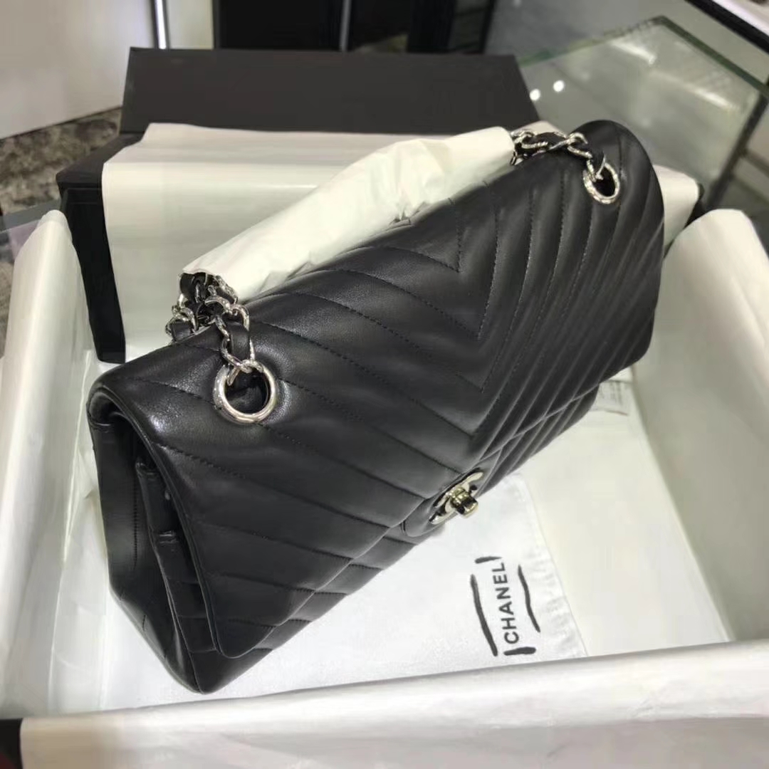 Chanel 香奈儿 VZ系列 25cm 进口小羊皮 黑色 银扣