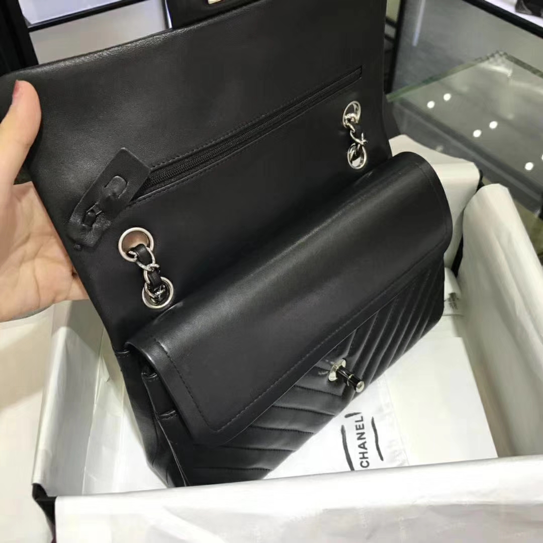 Chanel 香奈儿 VZ系列 25cm 进口小羊皮 黑色 银扣
