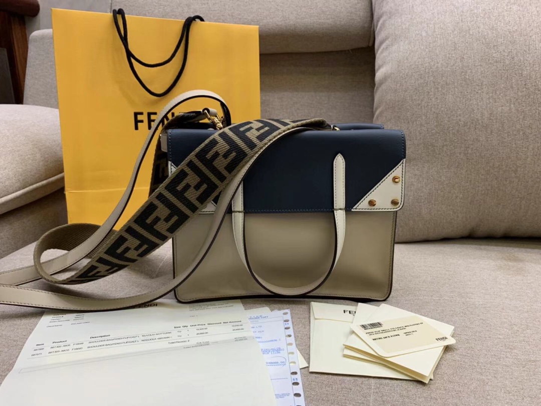 Fendi Flip 最新系列 FF 长肩带  原版开发 单肩斜挎手提三用 灰色拼色黑色