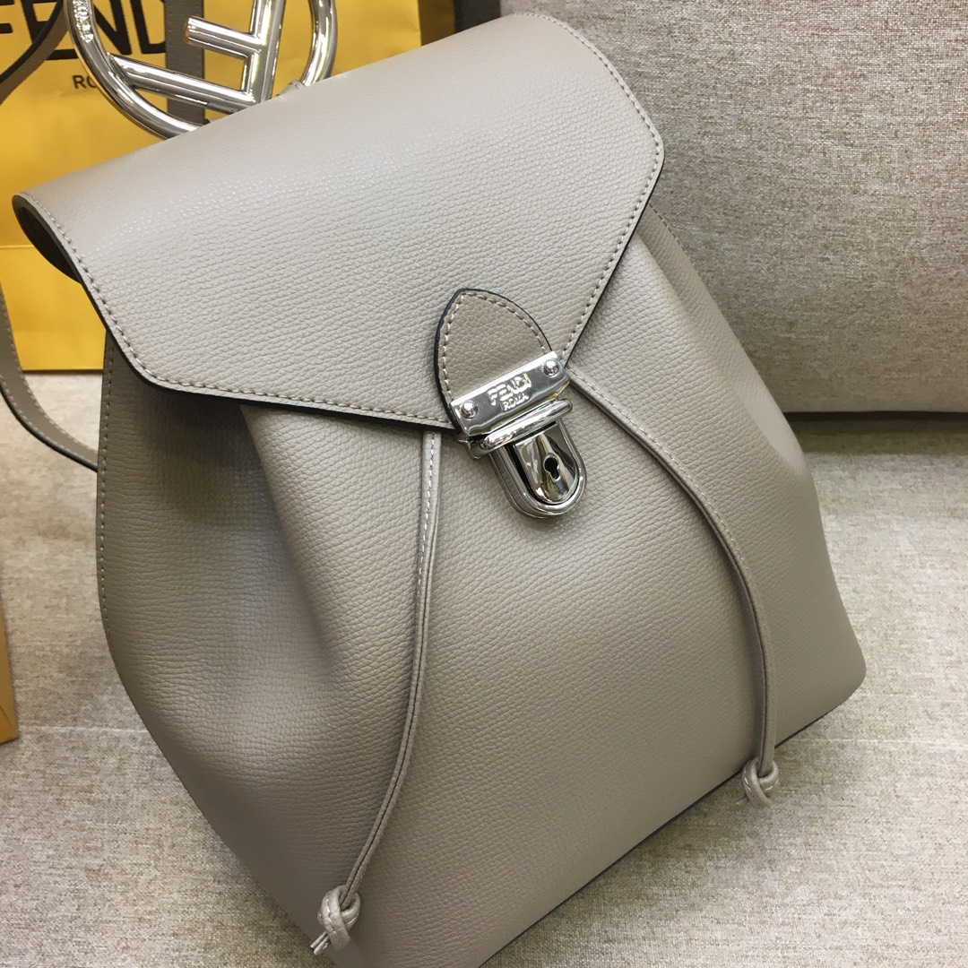 FENDI新款背包 灰色 全新F标志 5508 抽绳开合 21x15x25