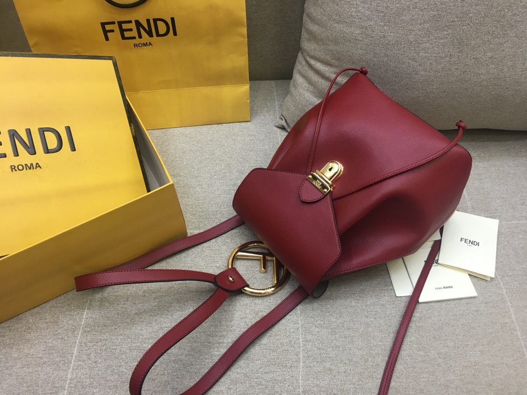 FENDI 芬迪 新款背包 全新F标志的金属手柄   21x15x25 红色 5508 
