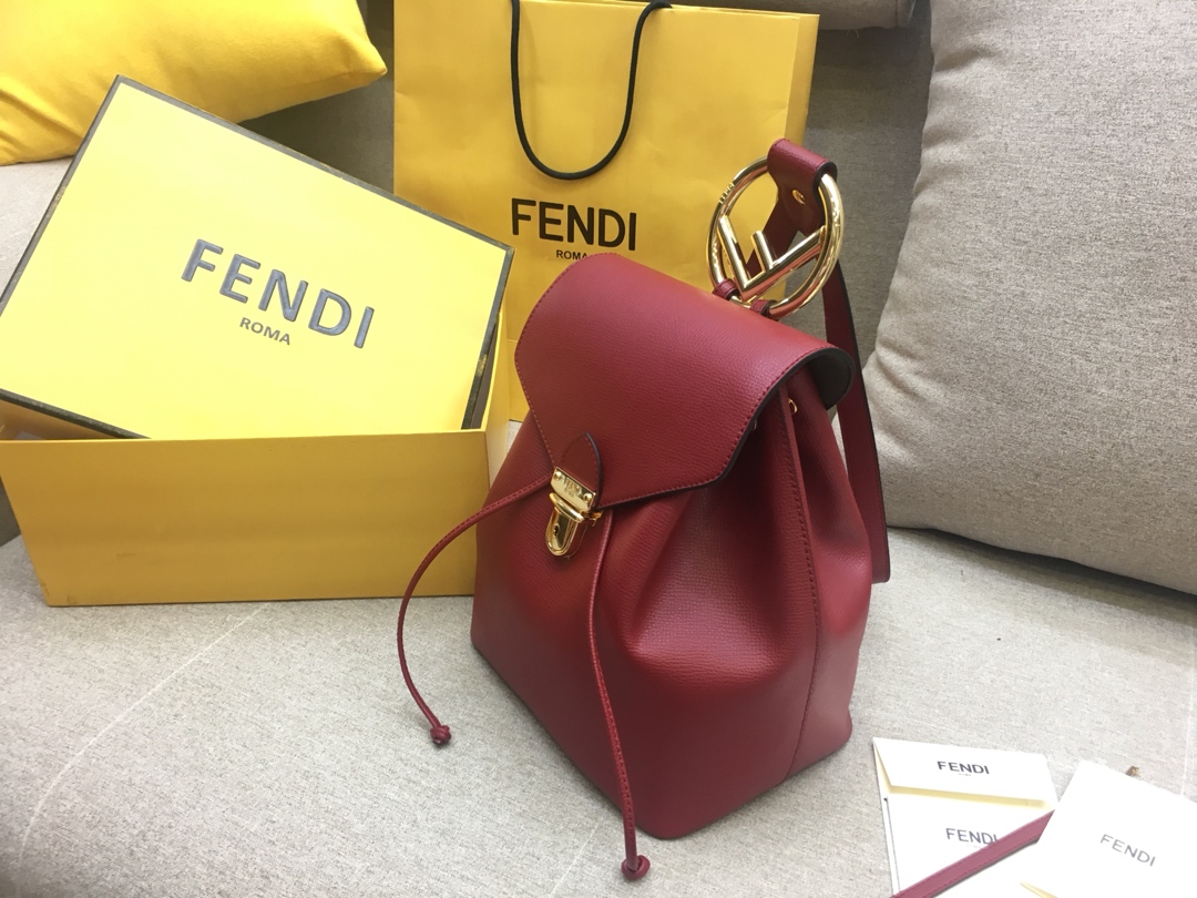 FENDI 芬迪 新款背包 全新F标志的金属手柄   21x15x25 红色 5508 