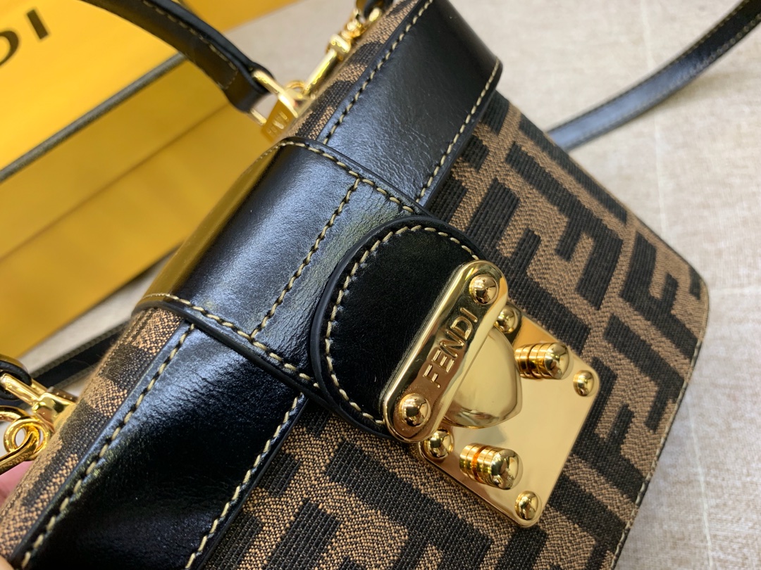 FENDI 芬迪 vintage 盒子 大容量 棕色FF图案 17x12x9cm 黑色 8002 